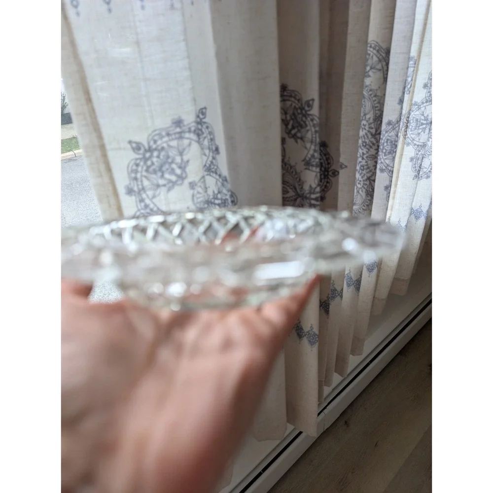 Vintage‎ Clear Glass Ashtray Or Small Dish Scalloped Diamond Pattern